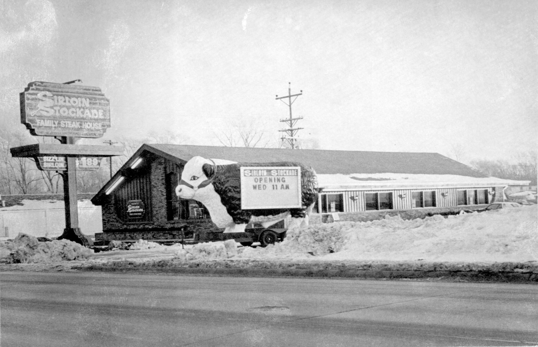 Sirloin Stockade, 901 S Dewey, NP, ca. 1970s (NPT file photo).jpg